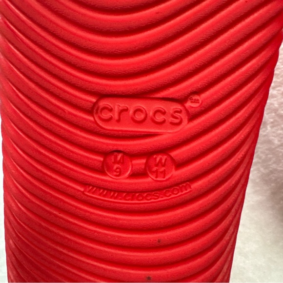 Crocs Mellow Recovery Slide Size 9 M 11 W Sandals Red Slip On Lightweight EUC - Picture 7 of 9